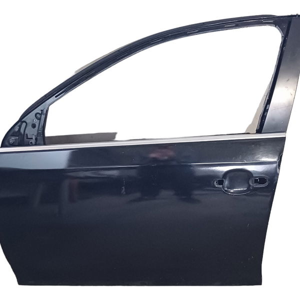 Porta Dianteira Esquerda Volkswagen Jetta 2009 Detalhes  Dianteira Esquerdo Preto