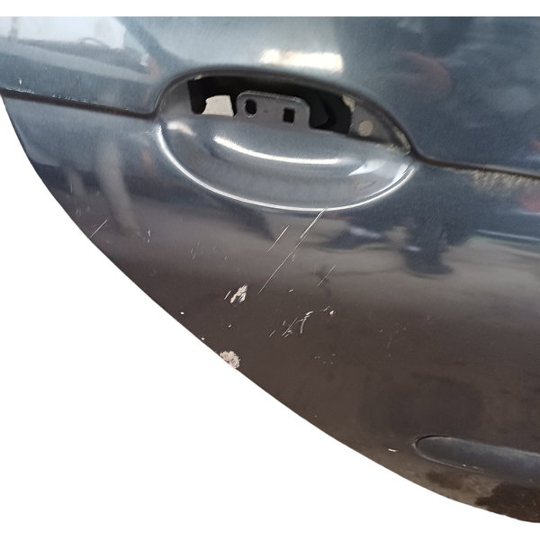 Porta Traseira Direita Renault Scenic 2002 Detalhes Traseira Direito Cinza