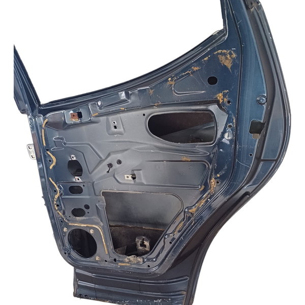 Porta Traseira Direita Mercedes Classe A 160 Detalhes Traseira Direita