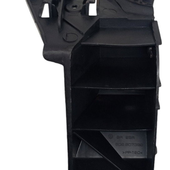 Guia Parachoque Traseiro Esquerdo Vw Polo 2003 2004 2005 06