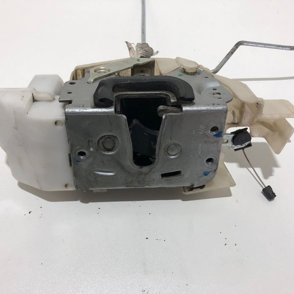 Fechadura Porta Dianteira Direita Vw Fox 2009