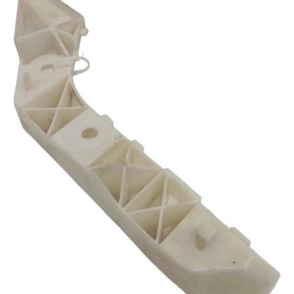 Guia Parachoque Dianteiro Esquerdo Nissan Livina 2012 2013