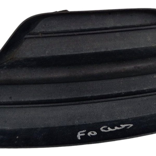 Grade Moldura Farol Milha Direito Ford Focus 2004 2005 2008 Preto Direito