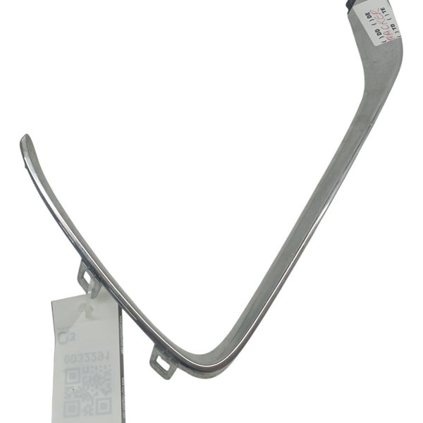 Friso Cromado Farol Milha Direito Gm Tracker 2018 19 Detalhe