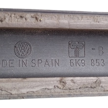 Friso Dianteiro Direito Volkswagen Polo Van 1998 Preto