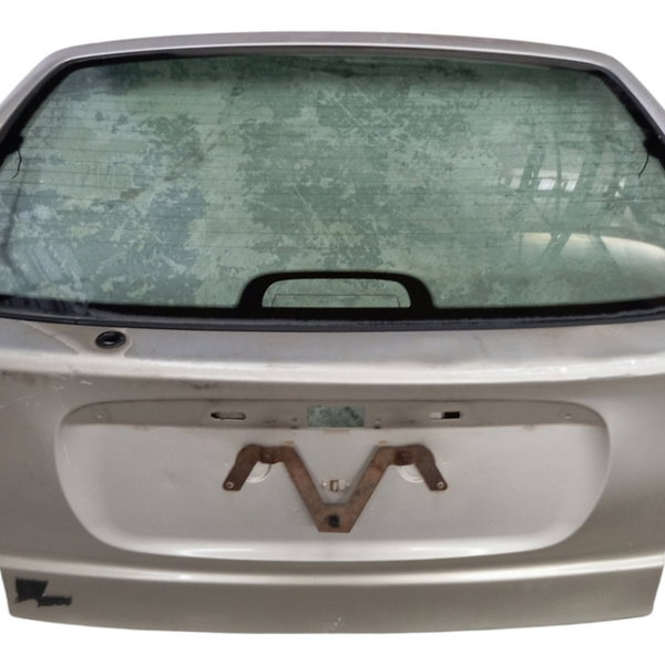 Tampa Traseira Vidro Renault Megane Hatch 2000 2001 Detalhe Dourado-escuro