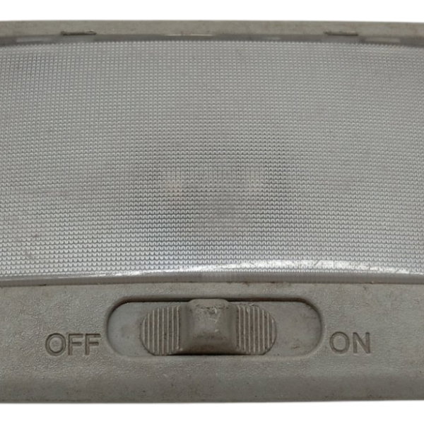 Luz Teto Cortesia Chevrolet Tracker 2001 2002 2003 2005 2009