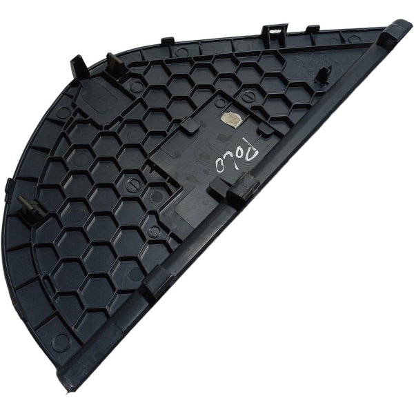 Acabamento Painel Lateral Direito Volkswagen Polo 2010