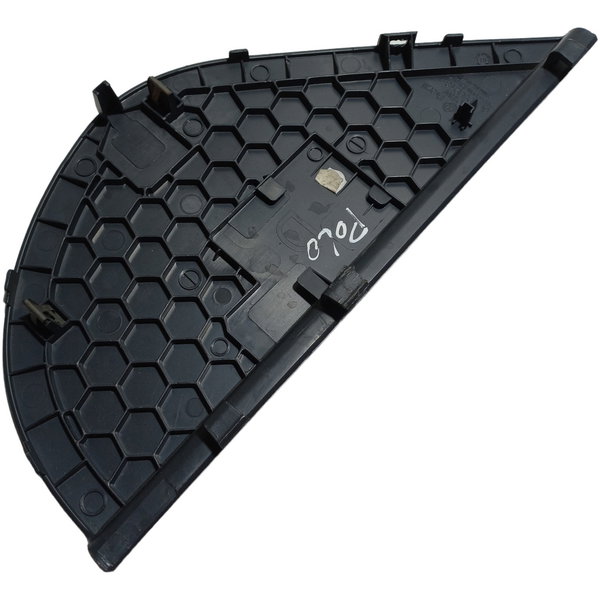 Acabamento Painel Lateral Direito Volkswagen Polo 2010