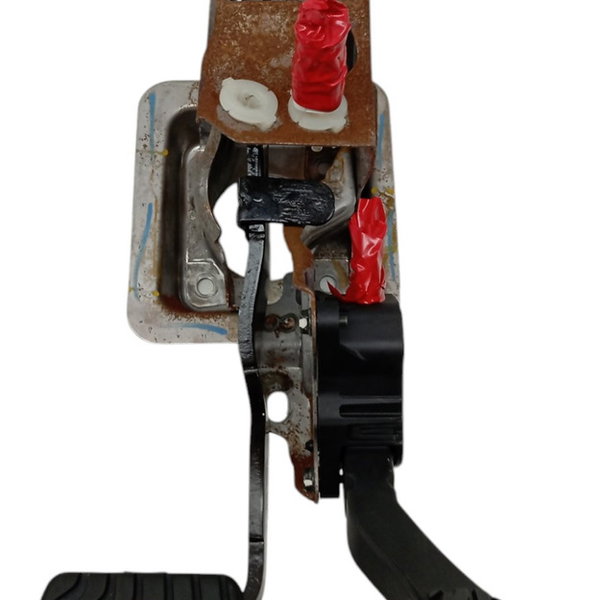 Pedaleira Freio Acelerador Nissan Kicks 1.6 2018 2019 2020