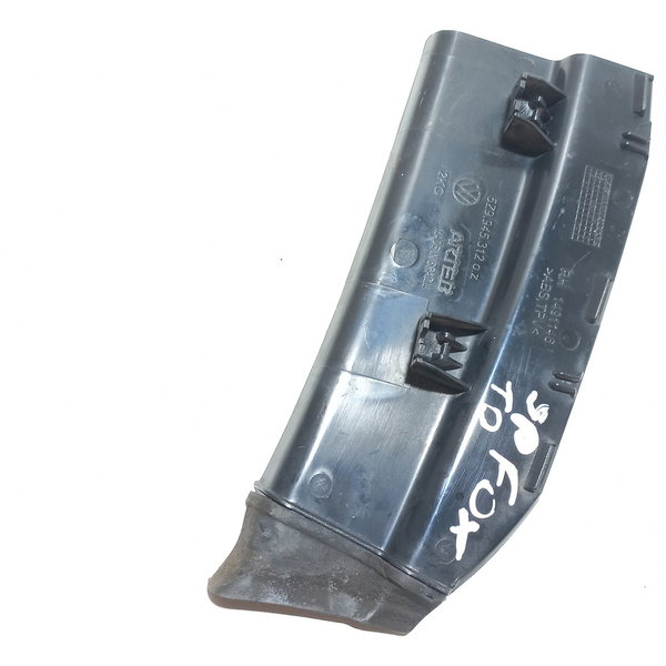 Moldura Lanterna Traseira Direita Volkswagen Spacefox 2015