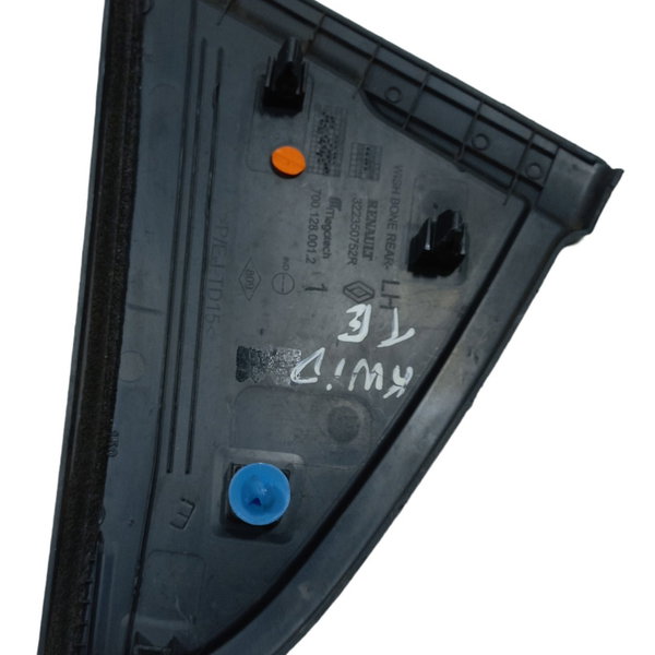 Moldura Externa Porta Traseira Esquerda Renault Kwid 2020