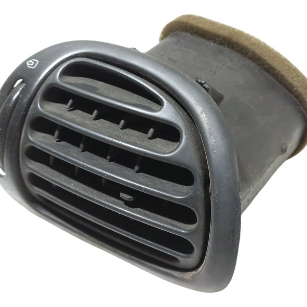 Difusor Ar Lado Esquerdo Peugeot 206 2002 03 04 05 Detrlhe