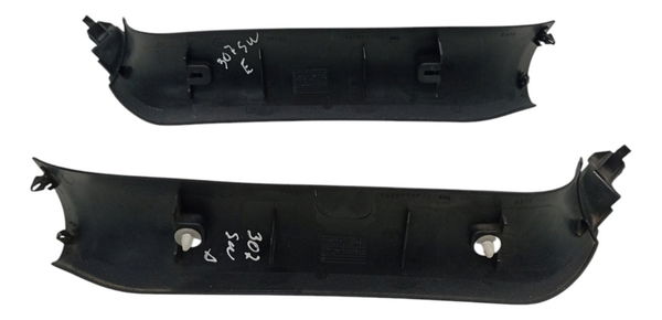 Par Acabamento Tampa Traseira Peugeot 307 Sw 2009 2010 2011