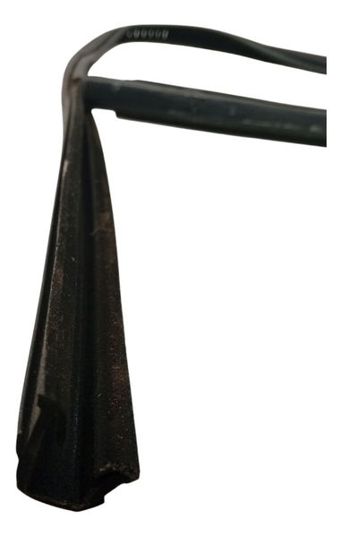 Borracha Canaleta Vidro Traseiro Direito Gm Celta 2014 2015