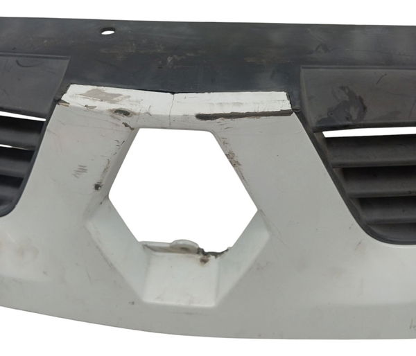 Grade Frontal Renault Kangoo 1.6 16v 2013 2014 2015 Detalhe