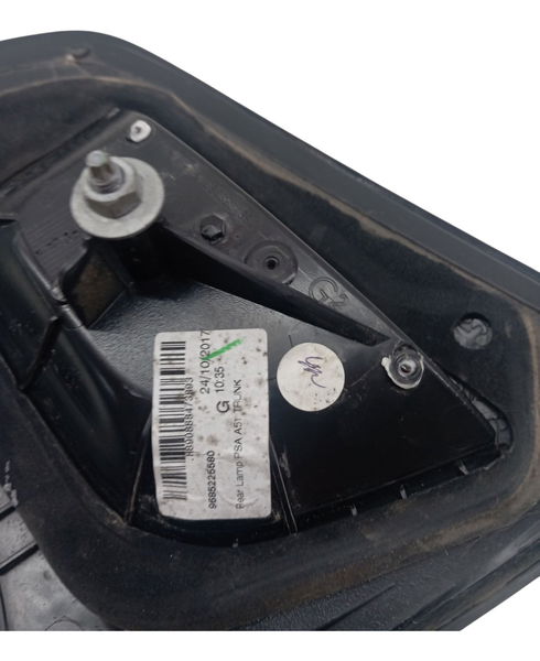 Lanterna Tampa Traseira Esquerda Citroen C3 2014 2015