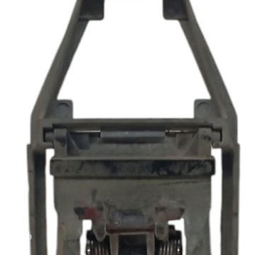 Suporte Maçaneta Traseira Esquerda Volkswagen Polo 2004 2005 Traseira