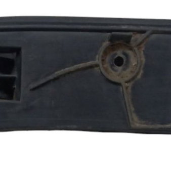 Guia Parachoque Dianteiro Esquerdo Volkswagen Polo 2004 2005