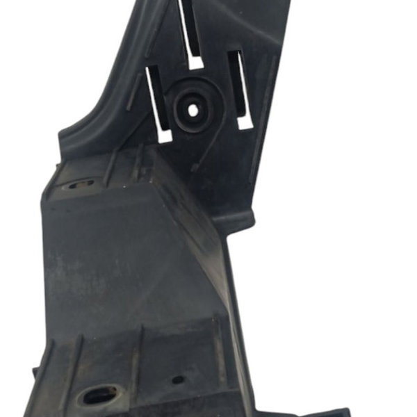 Guia Parachoque Traseiro Esquerdo Volkswagen Polo 2004 2005