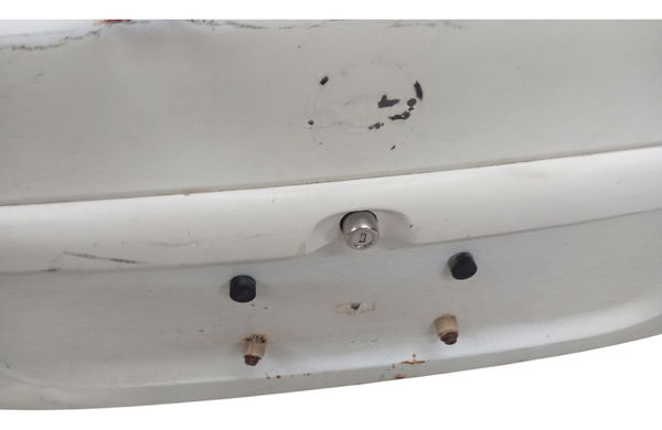 Tampa Traseira Chevrolet Vectra 1999 2000 2001 Detalhe