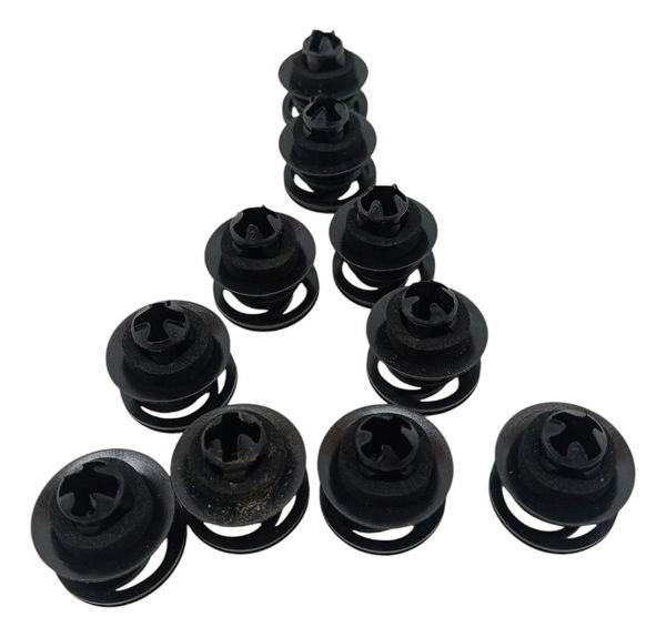 Kit 10 Grampos Fixação Porta Volkswagen New Beetle 2009 2010