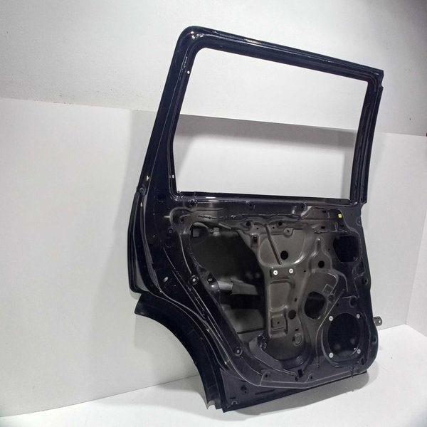 Porta Traseira Esquerda Mitsubishi Airtrek Detalhes Traseira Esquerdo Preto