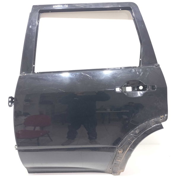 Porta Traseira Esquerda Mitsubishi Airtrek Detalhes Traseira Esquerdo Preto