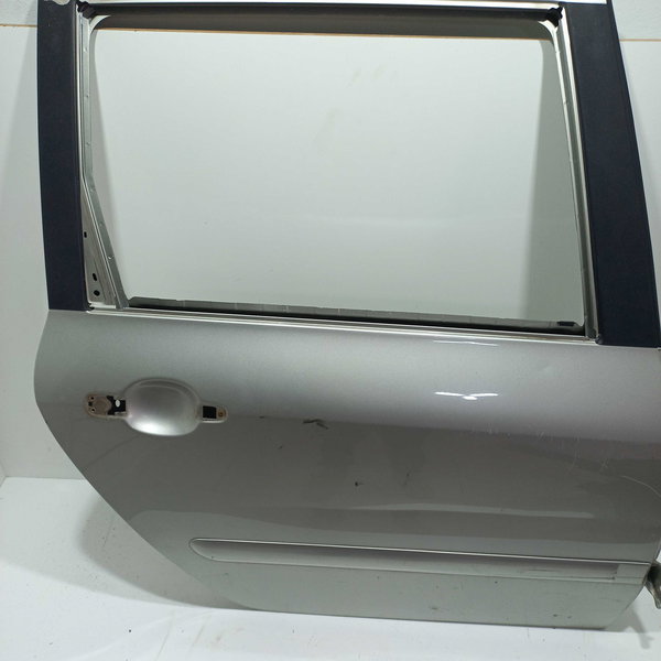 Porta Traseira Direita Peugeot 307 Sw Detalhes  Traseira Direito A