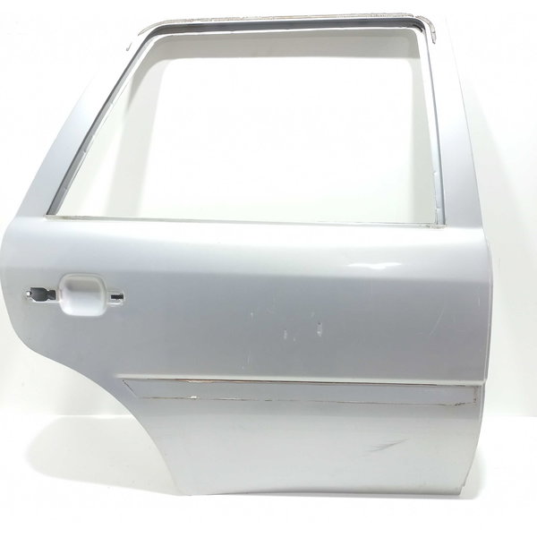 Porta Traseira Direita Volkswagen Gol G4 Detalhes Traseira Direito Qq