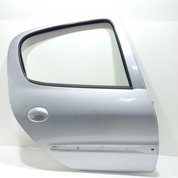 Porta Traseira Direita Peugeot 207 Passion Detalhes Traseira Direito Cinza