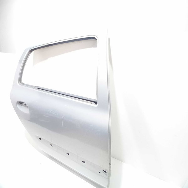 Porta Traseira Direita Renault Clio Detalhes  Traseira Direito Cinza
