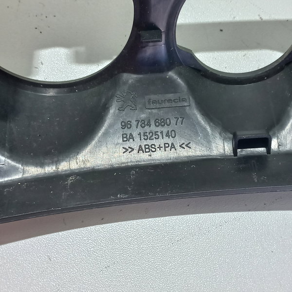 Moldura Comando Ar Painel Peugeot 208 2014