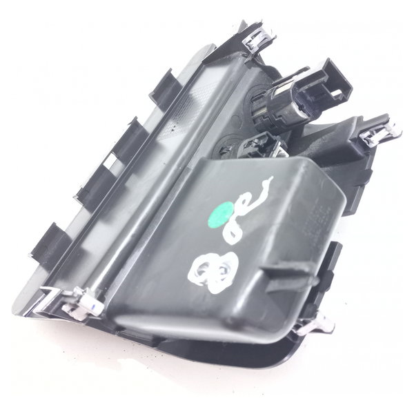 Moldura Painel Tomada 12v Acendedor Peugeot 208 2014 Preto