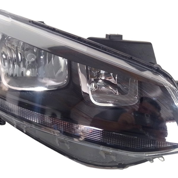 Farol Direito Volkswagen Fox 2017 Direito