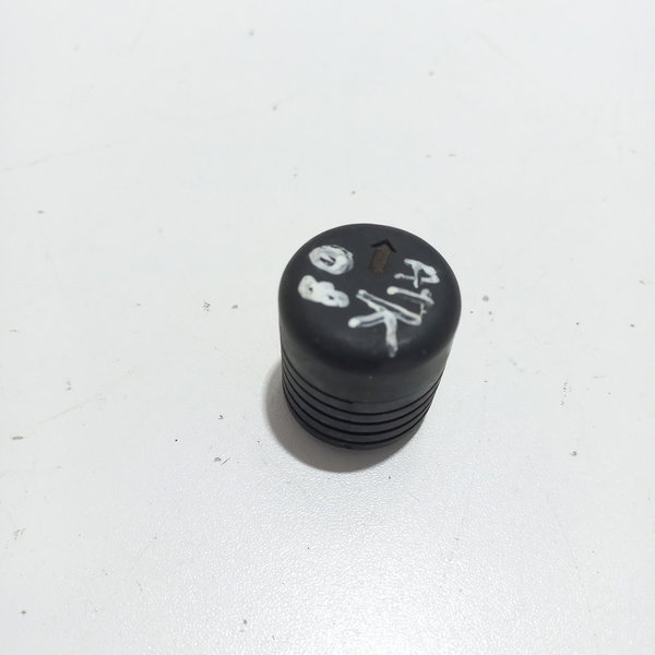 Batente Capô Mitsubishi Airtrek