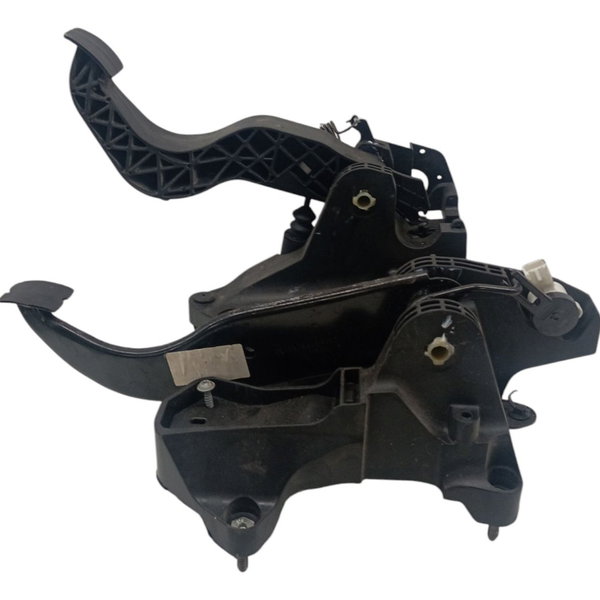 Pedaleira Pedal Freio Embreagem Gm Onix Prisma Manual 2015