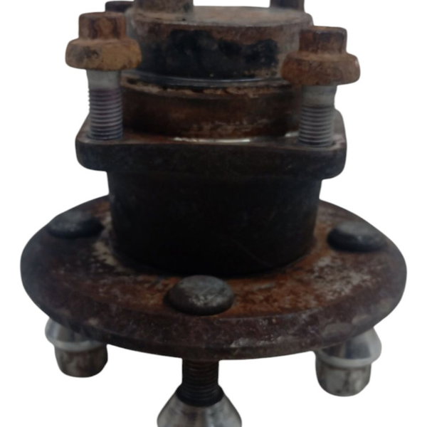 Cubo Roda Traseiro Esquerdo Toyota Corolla Fielder 1.8 2006