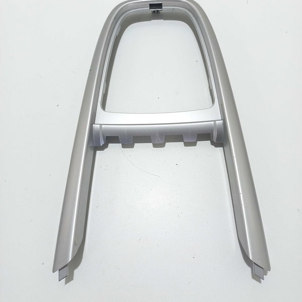 Moldura Console Central Câmbio Gm Onix 2019