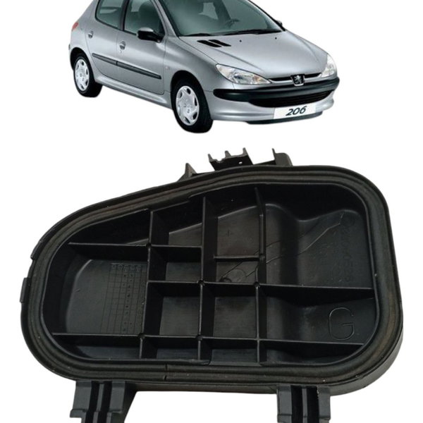 Tampa Farol Esquerdo Peugeot 206 1.4 2004 2005 Detalhe