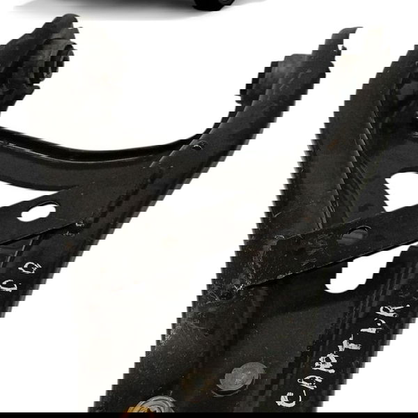 Balança Bandeja Dianteira Direita Renault Captur 1.6 2021