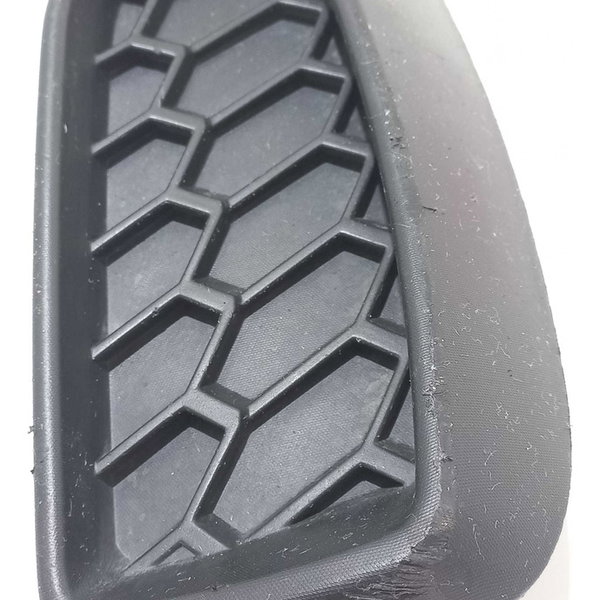 Moldura Parachoque Dianteiro Direito Fiat Argo 2018 Preto