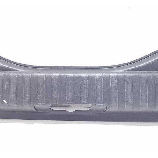 Soleira Acabamento Porta Malas Peugeot 2008 Preto