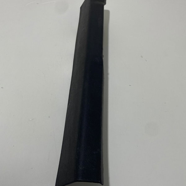 Acabamento Moldura Soleira Dianteira Direito Ford Ka 2015