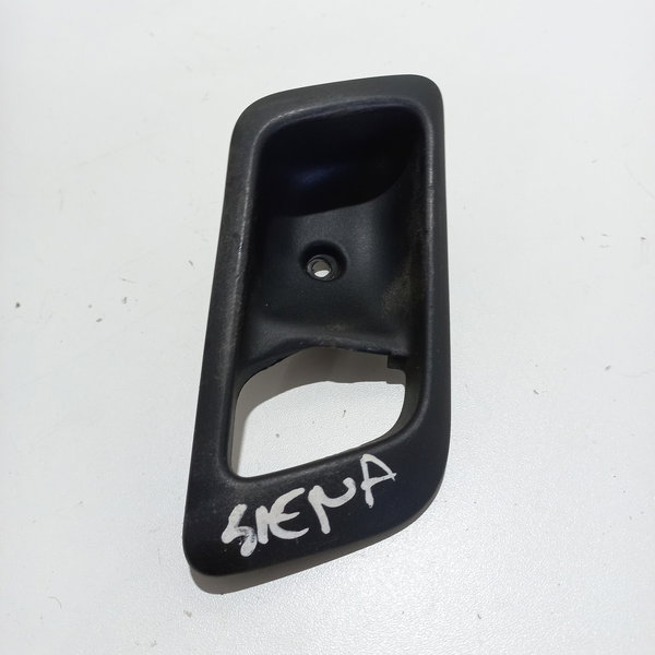 Moldura Maçaneta Interna Traseira Esquerda Fiat Siena