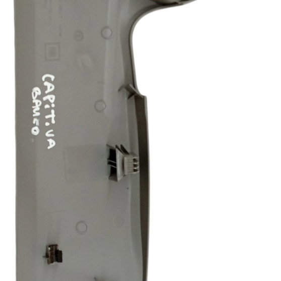 Moldura Banco Dianteiro Direito Gm Captiva 2009 Detalhe