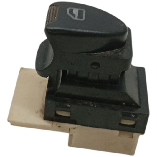 Botão Vidro Eletrico Traseiro Direito Chery Qq 1.0 2014 2015