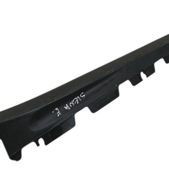 Friso Direito Parabrisa Fiat Siena Palio 1.0 2009 Detalhe