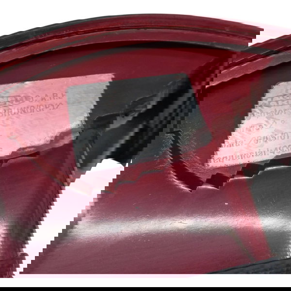 Lanterna Traseira Direita Fiat Siena 1.0 2008 2009 Detalhe Direito/passageiro