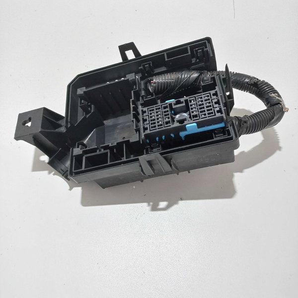 Carcaça Caixa Fusível Chevrolet Onix 2019